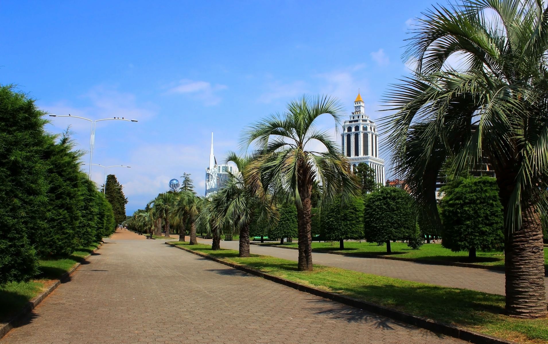 Hospitable Batumi: Guide to the best places and entertainment