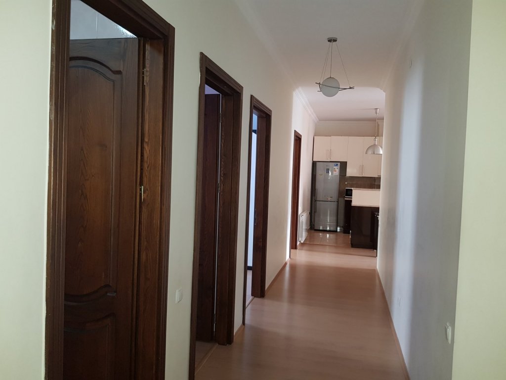 Well-groomed 4-room apartment id-203 -  rent an apartment in Batumi