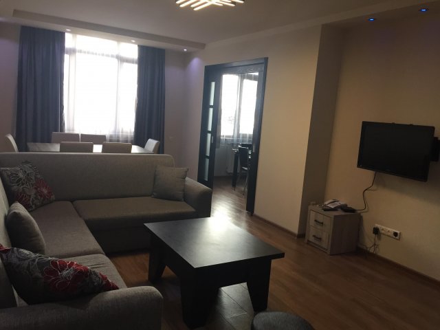 Spacious apartment in Batumi id-272 -  rent an apartment in Batumi